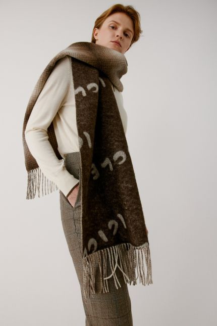 Wool scarf with jacquard pattern and logo 