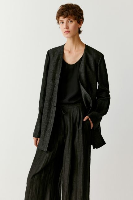Collarless loose fit gambiered Canton gauze blazer