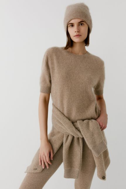 Short-sleeved cashmere sweater
