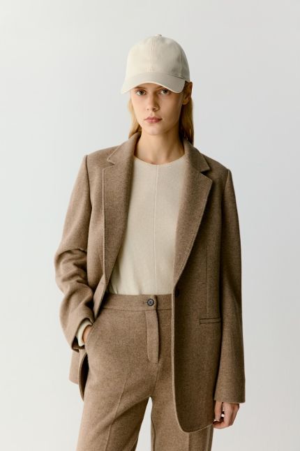 Straight cashmere jacket