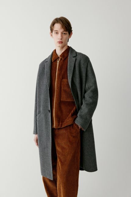 Manteau long en laine vierge double face