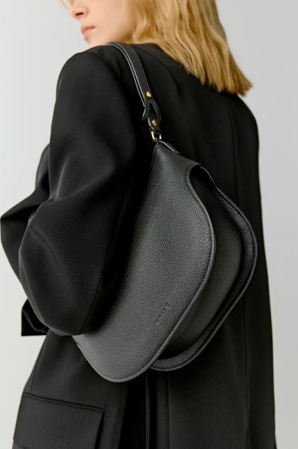 Harvest Shoulder Grained Leather Bag