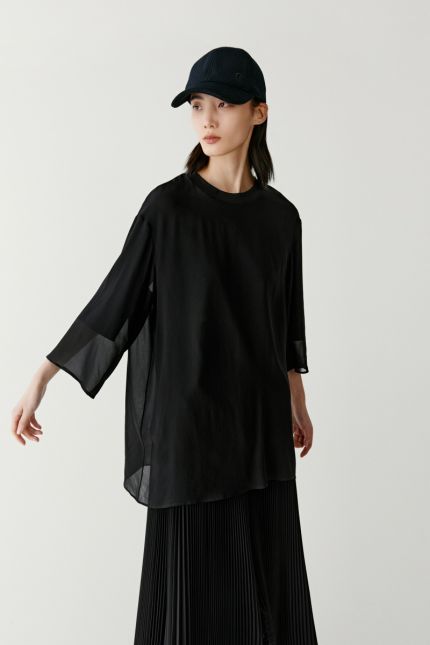 Silk blouse with three-quarter sleeves